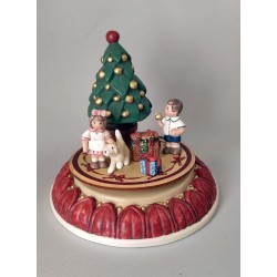 RING O' ROSES CHRISTMAS TREE, Christmas music box